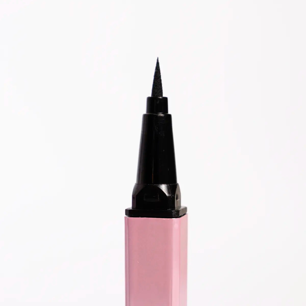 DELINEADOR DE OJOS MYK REF MYK-6237